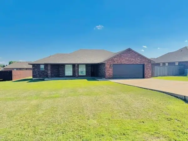 112 W Comanche Avenue, Cashion, OK 73016