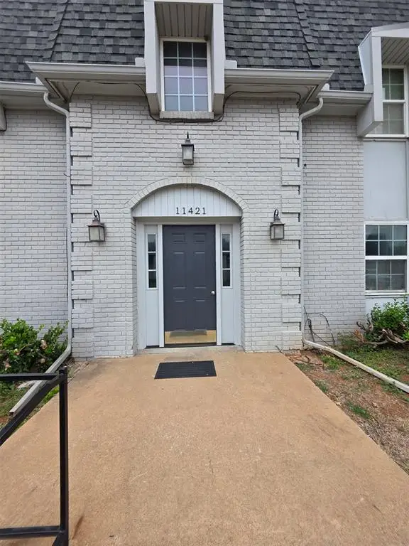 11421 N May Avenue #A, Oklahoma City, OK 73120
