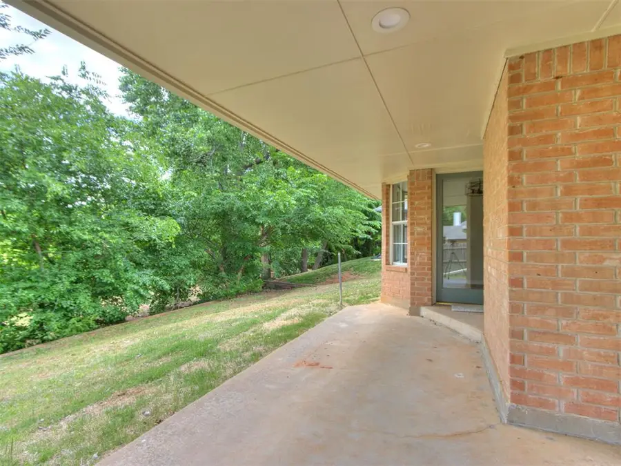 1718 Kings Road, Edmond, OK 73013 - #3