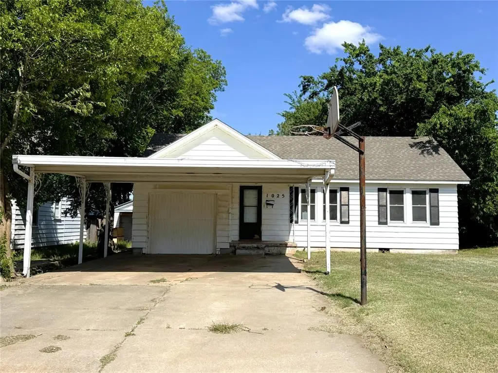 1025 S 5th Street, Chickasha, OK 73018 - #1