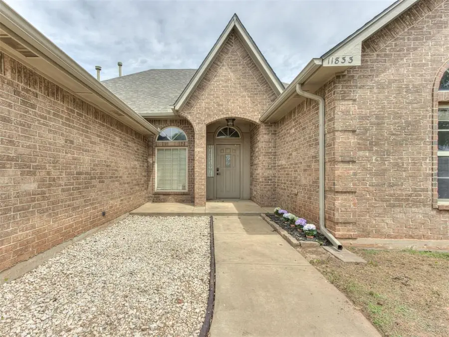 11833 SW 17th Street, Yukon, OK 73099 - #2