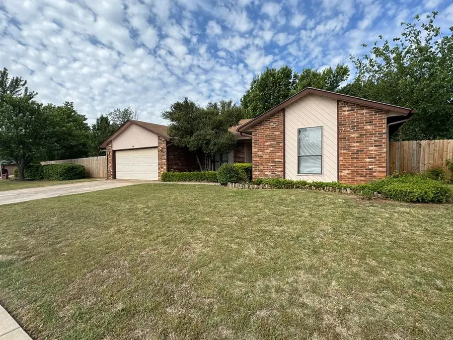 10501 Cecilia Drive, Oklahoma City, OK 73162 - #2
