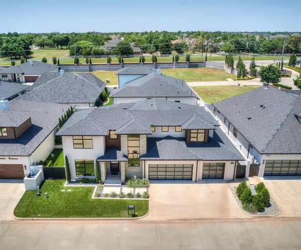 15613 Woodleaf Lane, Edmond, OK 73013