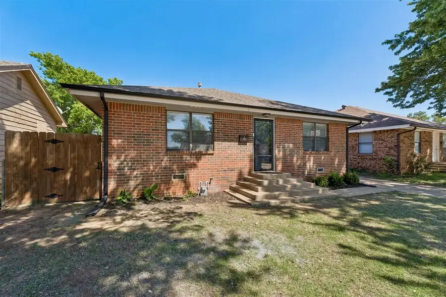 422 Chartrand Avenue, Edmond, OK 73034 - #2
