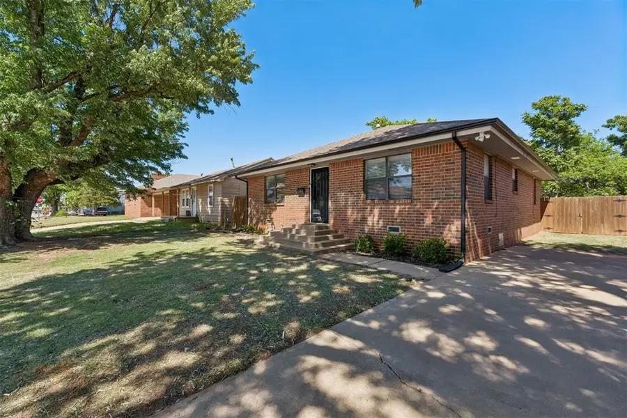 422 Chartrand Avenue, Edmond, OK 73034 - #3
