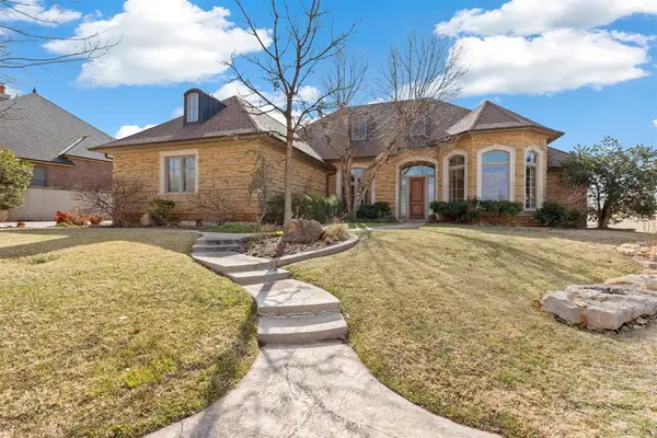 2426 Grand Circle, Nichols Hills, OK 73116