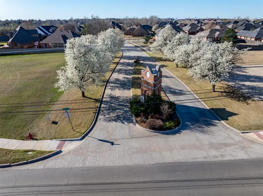 1511 Abbey Road, El Reno, OK 73036 - #3