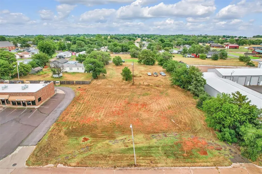 300 N Van Buren Avenue, Elk City, OK 73644 - #1