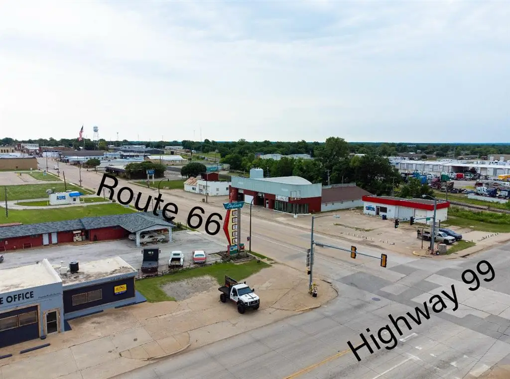 718 W Main Street, Stroud, OK 74079 - #1