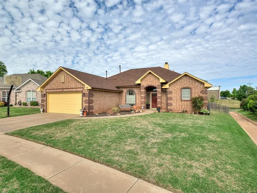 17729 Gold Drive, Edmond, OK 73012 - #2
