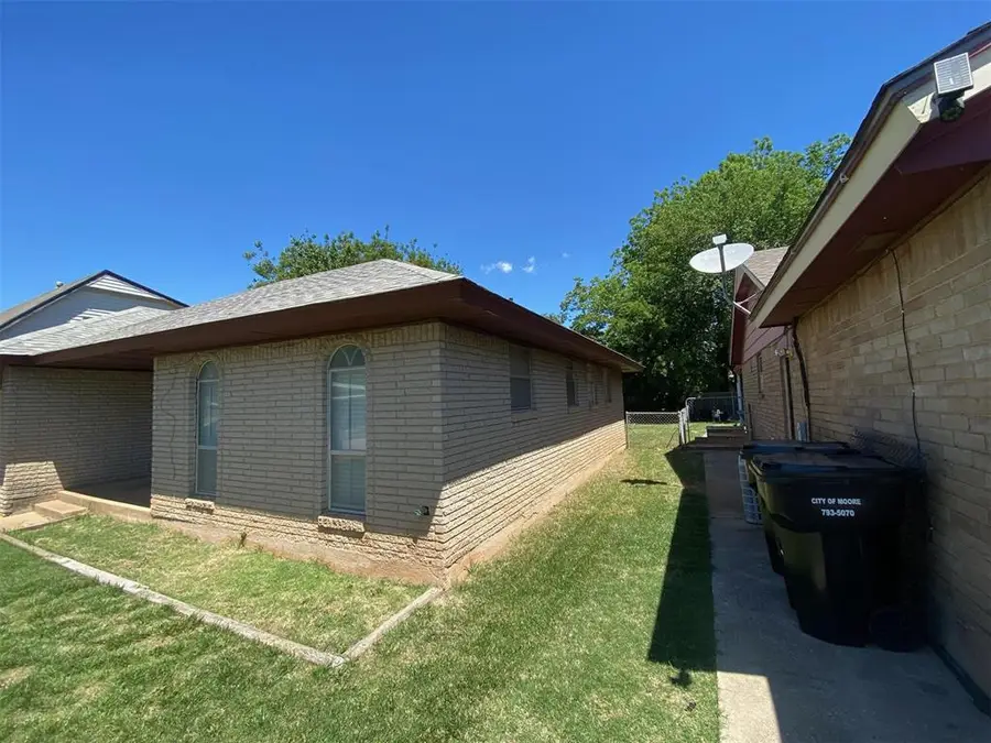 1057 NW 7th Street, Moore, OK 73160 - #2