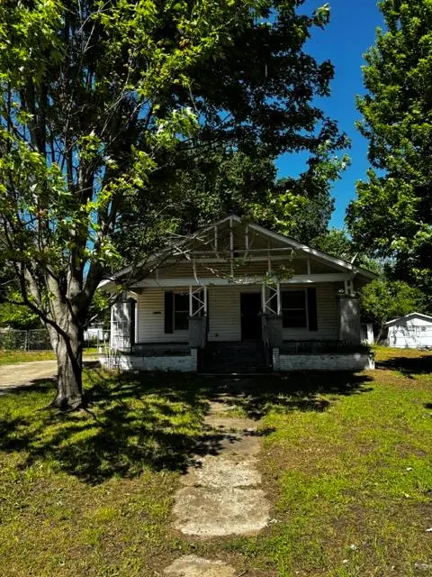 417 S 5th Street, Okemah, OK 74859 - #1