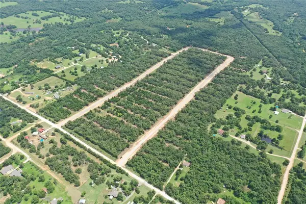 Emerald Oaks Circle Road #Lot 18 & 19, Guthrie, OK 73044