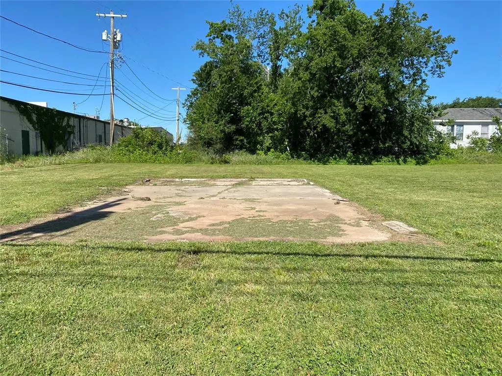 N Market & 32nd Street, Shawnee, OK 74804 - #1