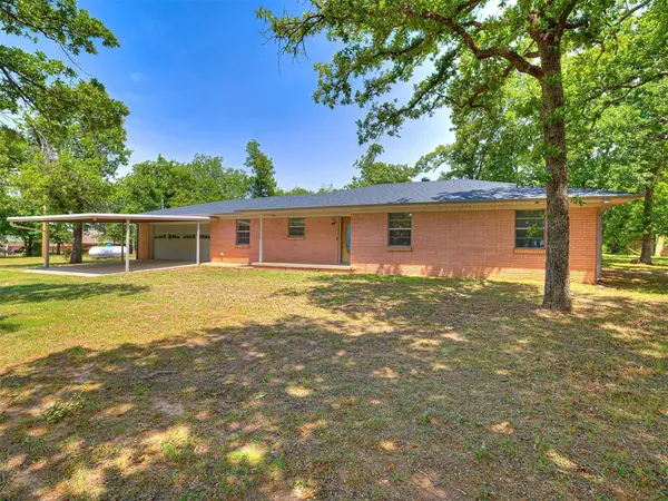 20585 NE 50th Street, Harrah, OK 73045