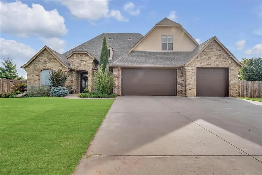 1112 Dogwood Drive, Elk City, OK 73644 - #2