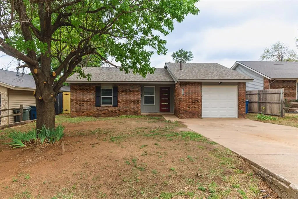 221 W Wayne Street, Edmond, OK 73003 - #1