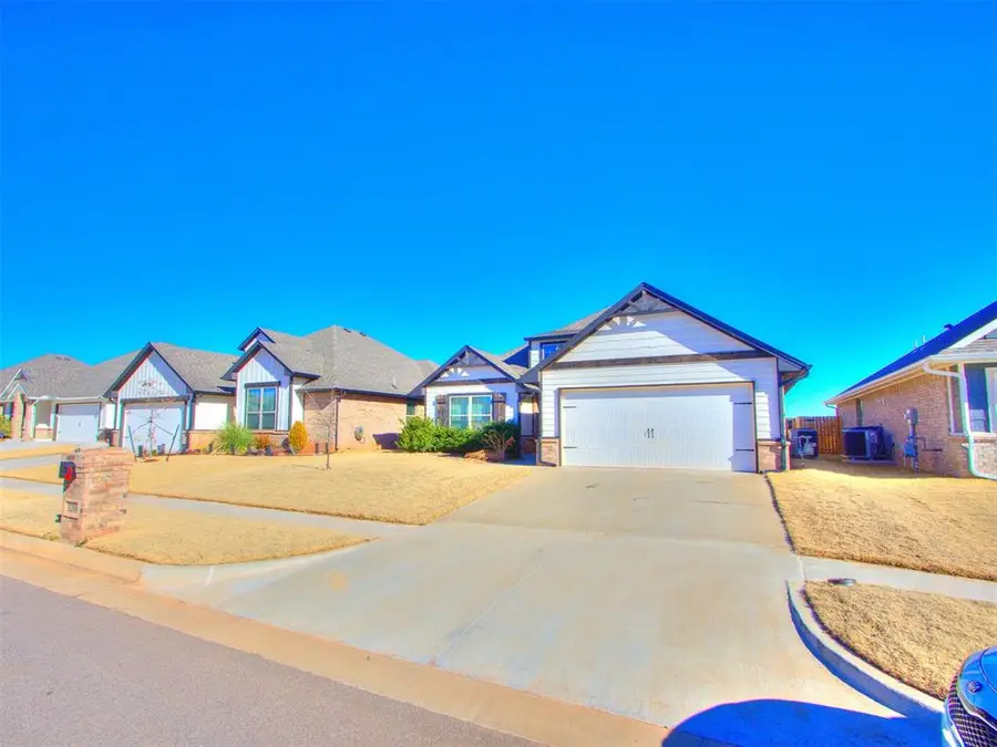 3208 Open Prairie Trail, Yukon, OK 73099 - #2