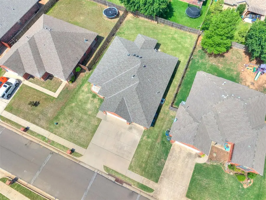 2129 Appalachian Trail, Edmond, OK 73003 - #2