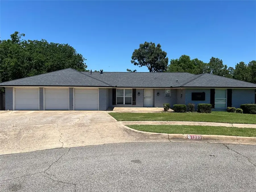 1233 Crossroads Court, Norman, OK 73072 - #2