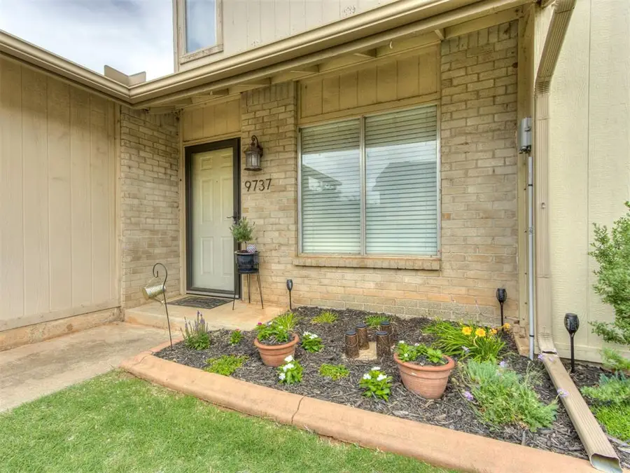 9737 Hefner Village Boulevard, Oklahoma City, OK 73162 - #2
