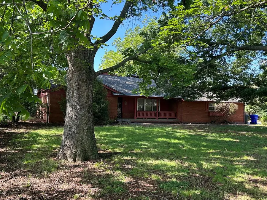 1600 E Imhoff Road, Norman, OK 73071 - #2