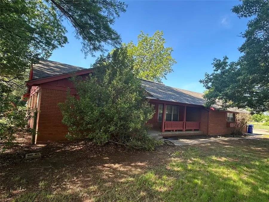 1600 E Imhoff Road, Norman, OK 73071 - #3