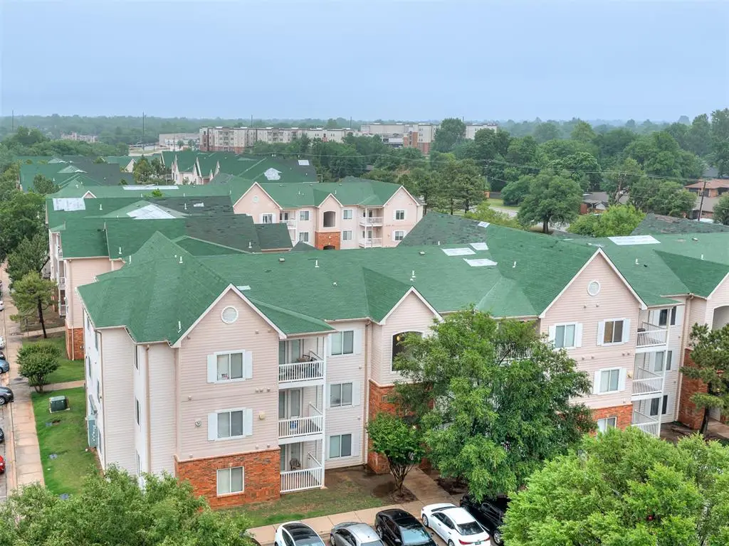 2200 Classen #1125, Norman, OK 73071 - #1