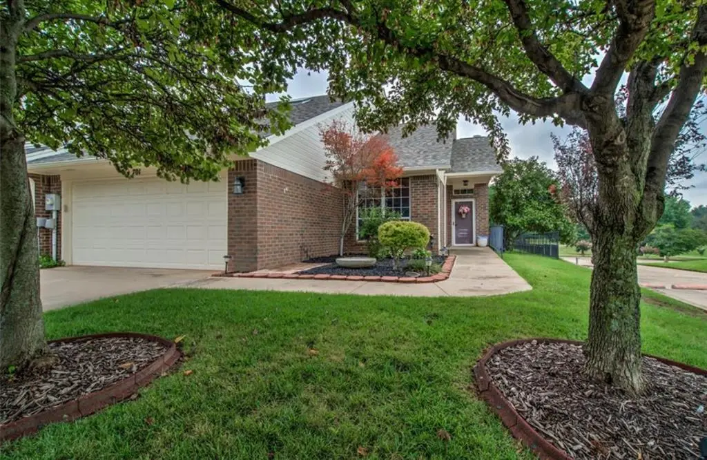 701 Doe Trail, Edmond, OK 73012 - #1
