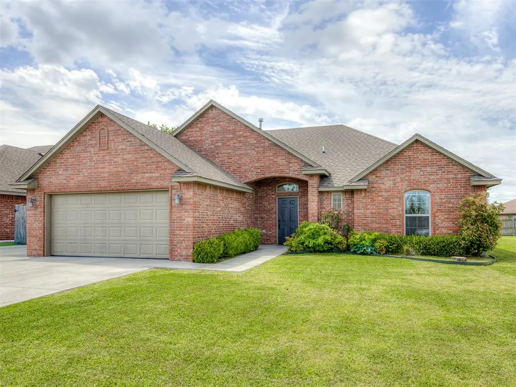 640 SW 7th Street, Moore, OK 73160 - #1