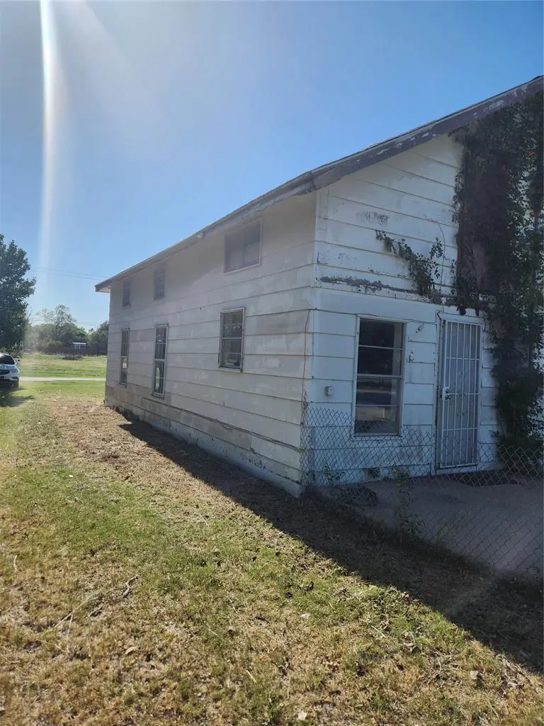 1116 D Street, Snyder, OK 73566 - #3