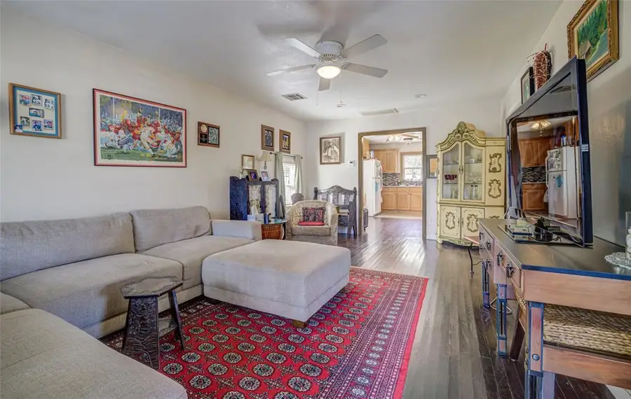 913 E Comanche Street, Norman, OK 73071 - #3