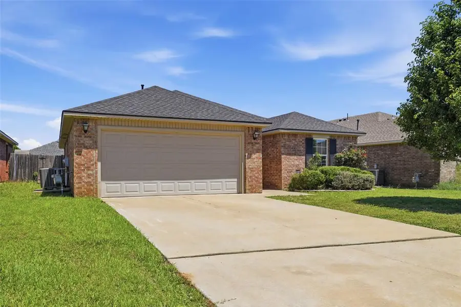 1860 Sussex Street, Newcastle, OK 73065 - #2