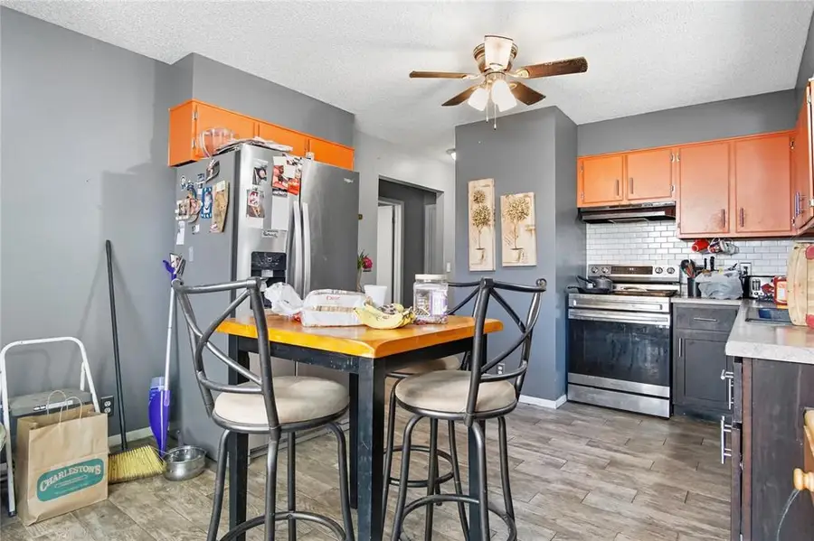 9757 Hefner Village Boulevard, Oklahoma City, OK 73162 - #2