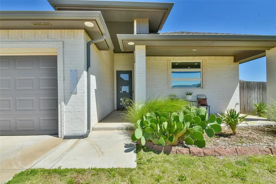 8201 NW 152nd Terrace, Edmond, OK 73013 - #2