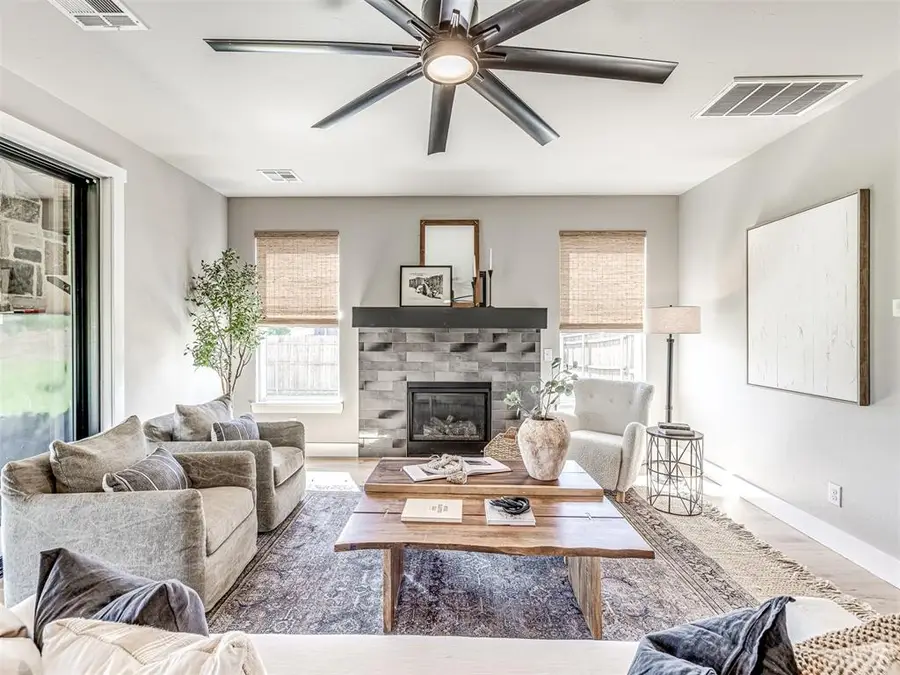 280 Old Farm Road, Edmond, OK 73034 - #3