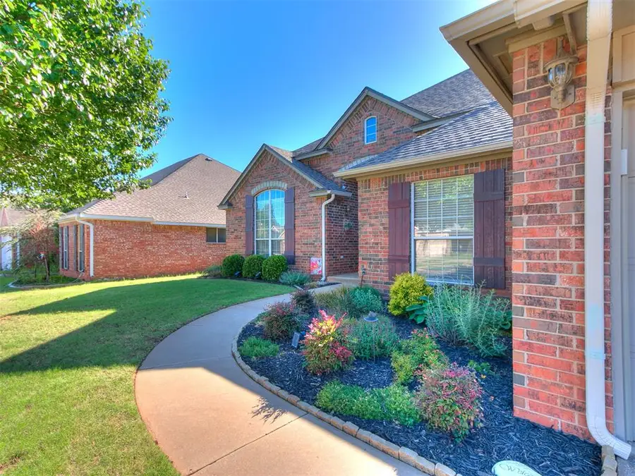 17025 Platinum Lane, Edmond, OK 73012 - #2