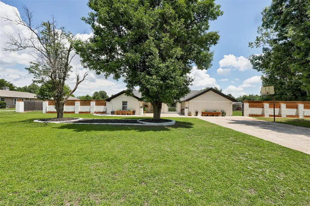 8204 Woodchuck Road, Yukon, OK 73099 - #1
