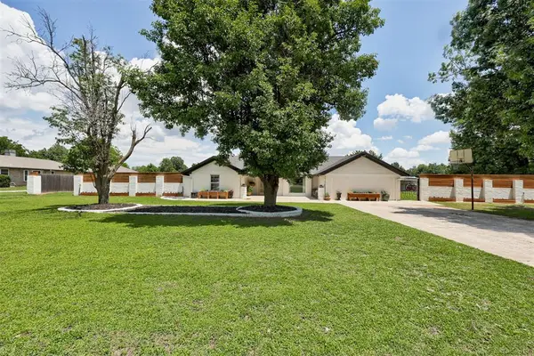 8204 Woodchuck Road, Yukon, OK 73099