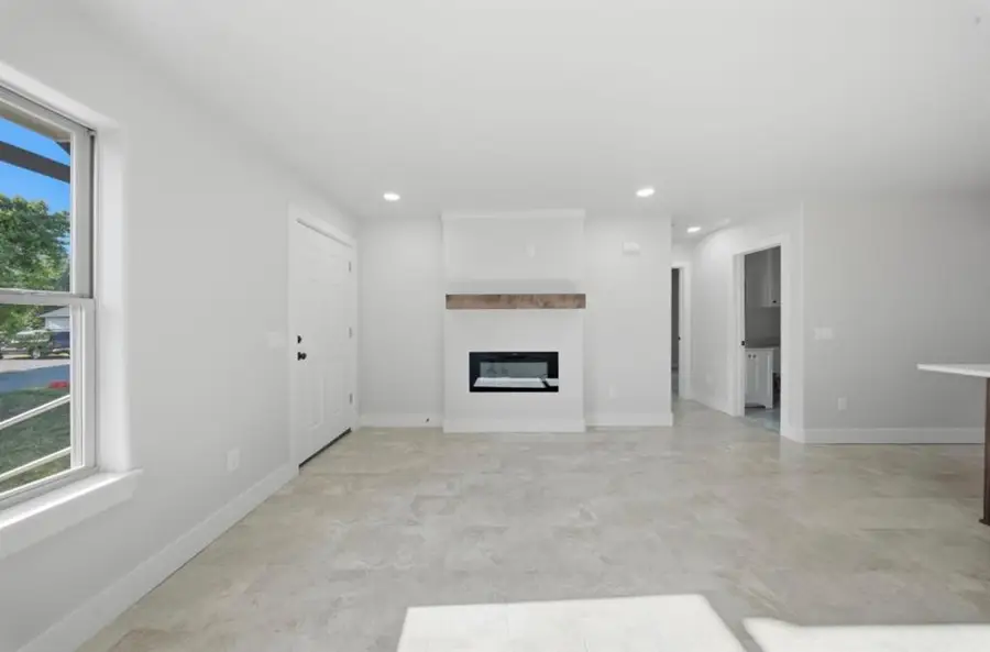 1031 Harris Avenue, Oklahoma City, OK 73107 - #3