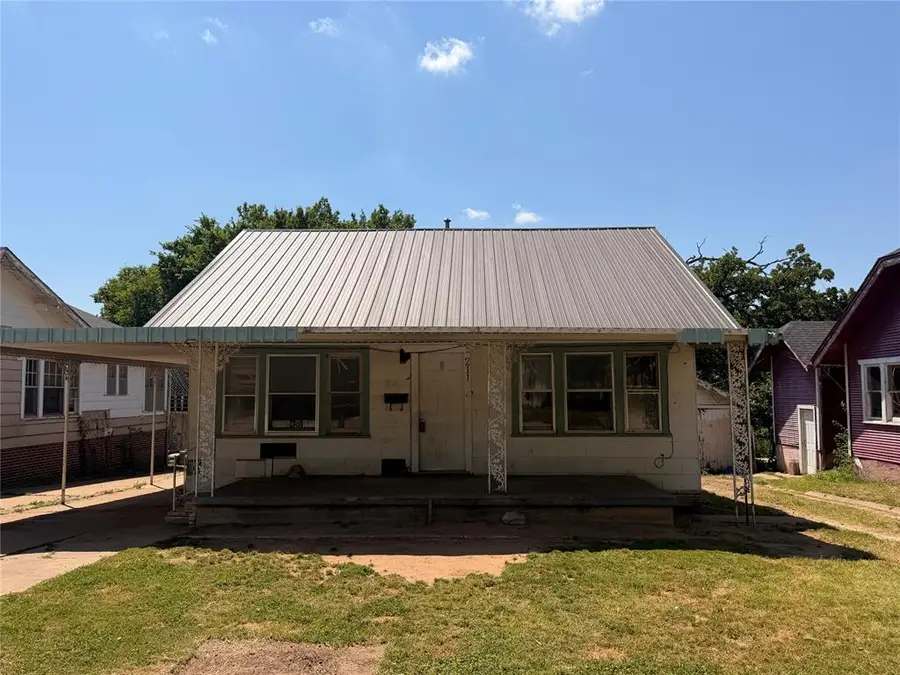 211 Jefferson Street, Seminole, OK 74868 - #2