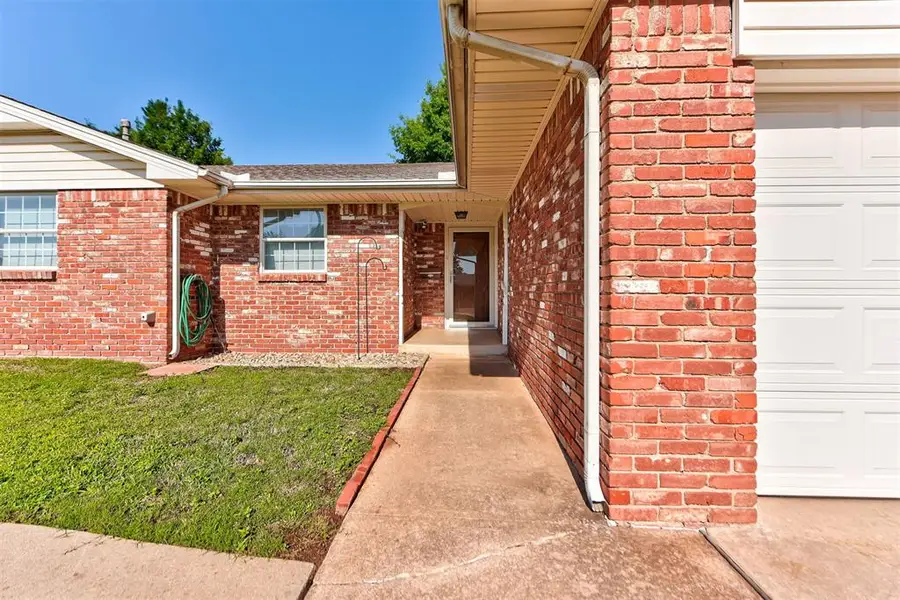 2408 S Jensen Avenue, El Reno, OK 73036 - #2