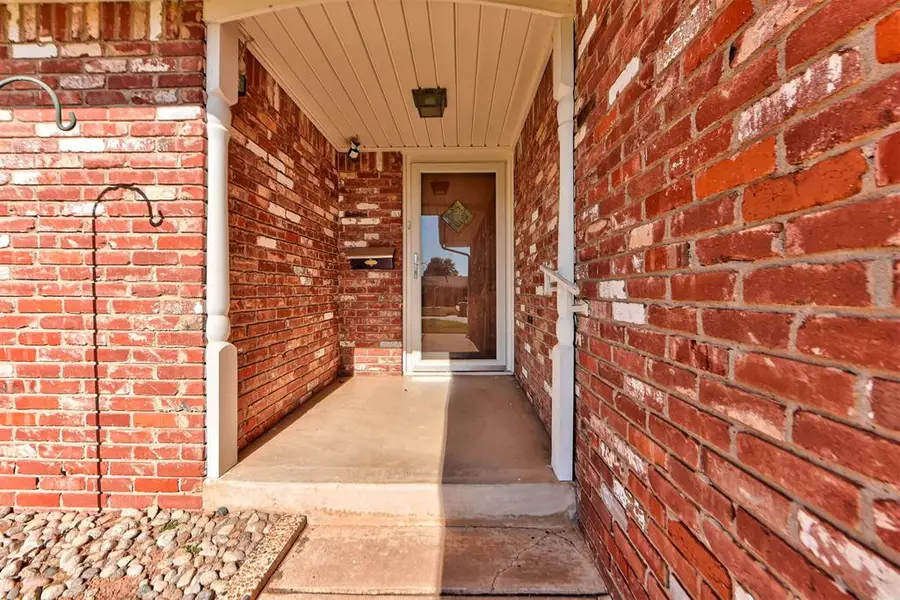 2408 S Jensen Avenue, El Reno, OK 73036 - #3