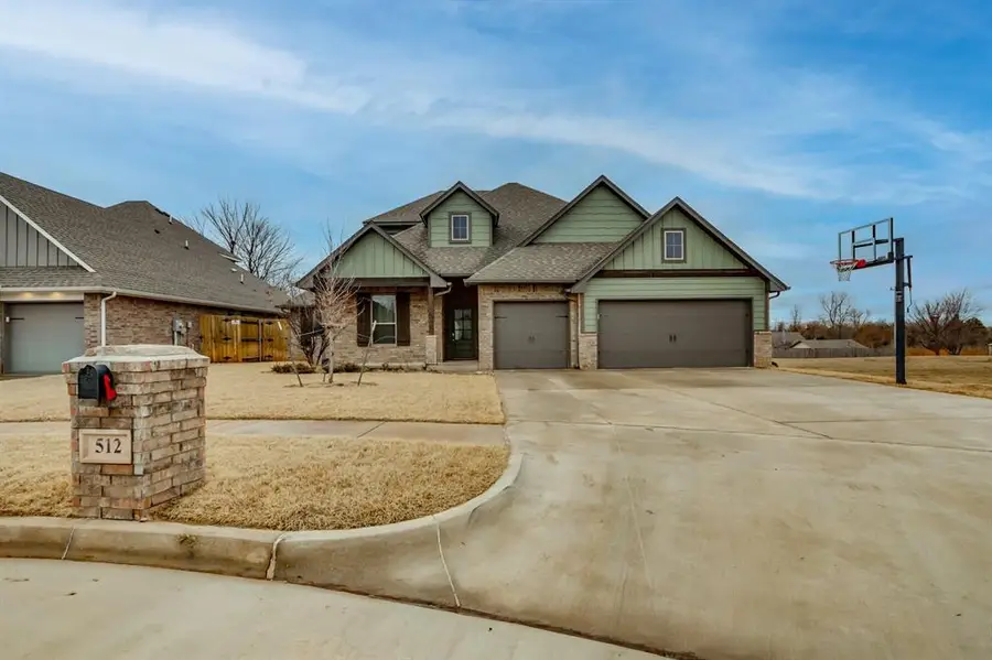 512 E Barajas Terrace, Mustang, OK 73064 - #2