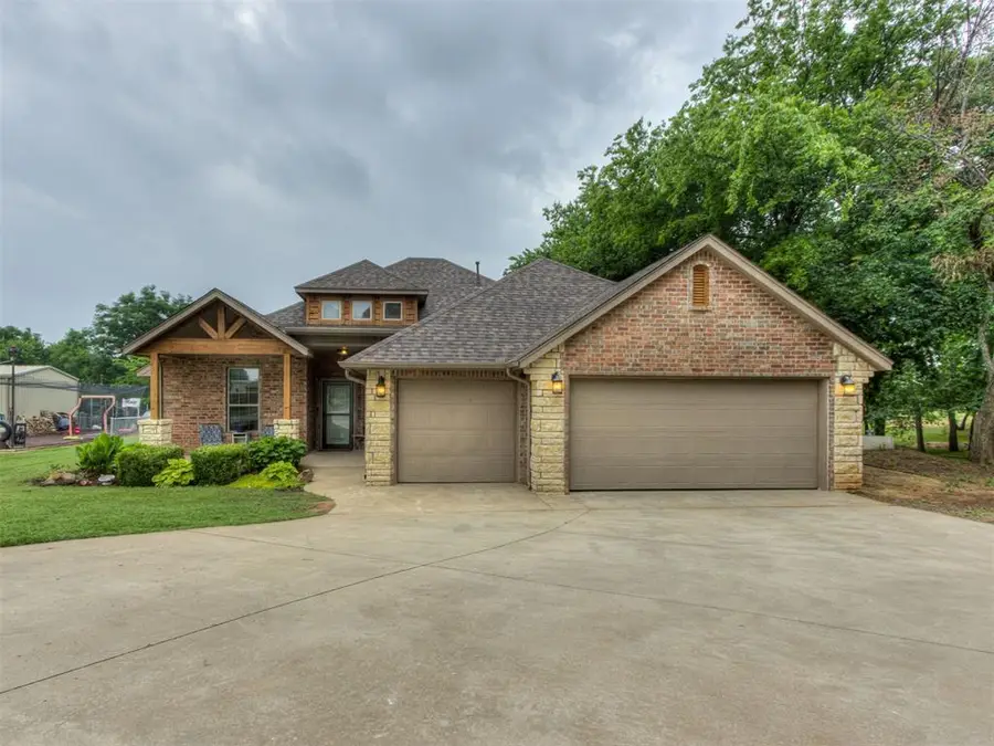 501 Arrowhead Drive, Tuttle, OK 73089 - #2