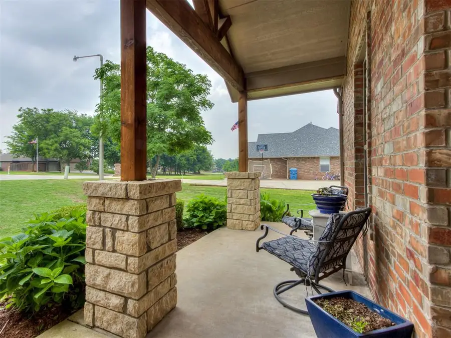 501 Arrowhead Drive, Tuttle, OK 73089 - #3