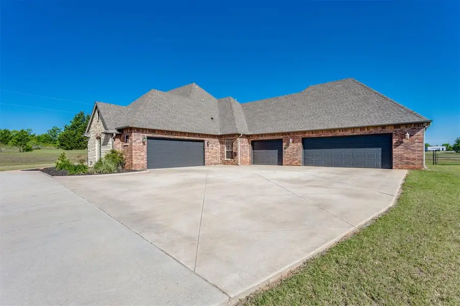 33410 Pecan Grove Road, Shawnee, OK 74804 - #2