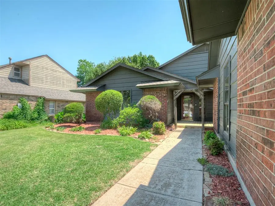 8112 NW 114th Street, Oklahoma City, OK 73162 - #2