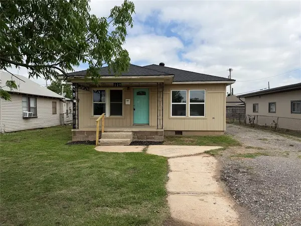 129 SE 1st Street, Moore, OK 73160