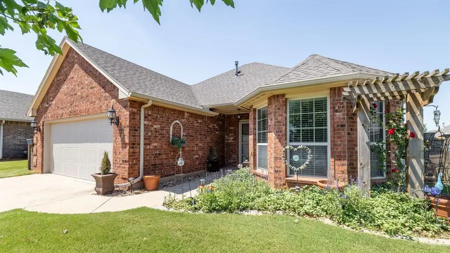 11125 SW 40th Street, Mustang, OK 73064 - #2